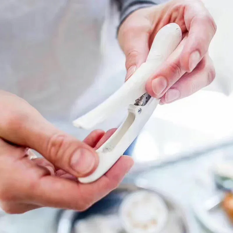 Electronic Latte Art Pen – Draw Designs on Coffee, Cakes & More
